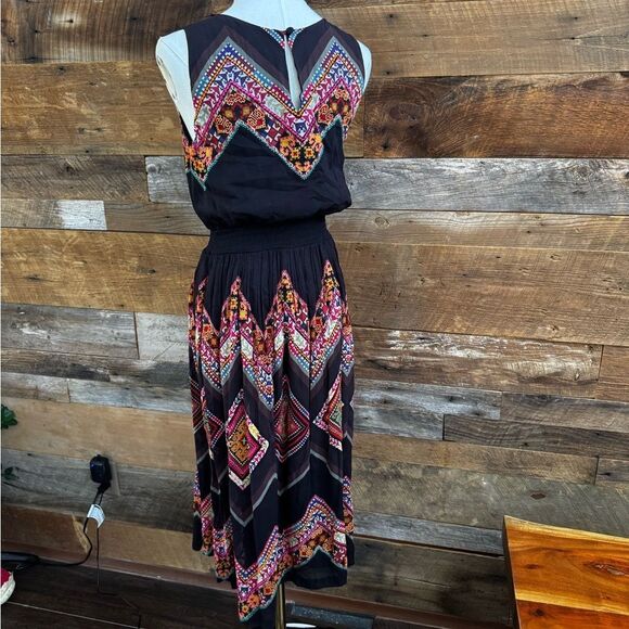 Tanvi Kedia Embroidered Midi Dress Boho Geometric Size 4 Made in India - Picture 6 of 17